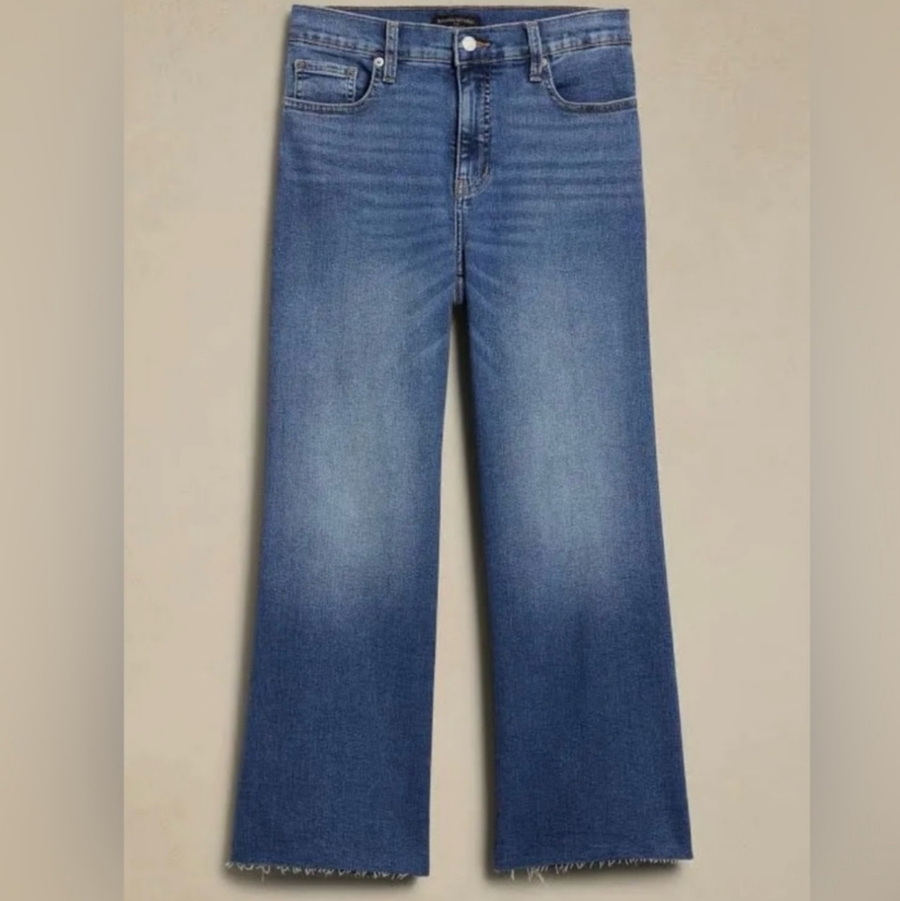 Banana Republic High Rise Wide Leg Cropped Jeans